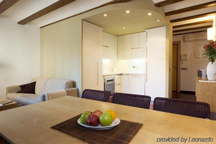 Apartamentos La Casa De Les Lletres Βαρκελώνη Δωμάτιο φωτογραφία